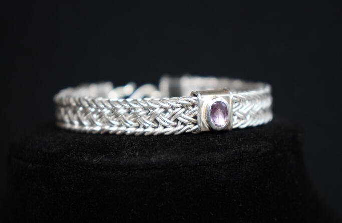 Thai Loop-in-Loop with Amethyst Stone-Set Bracelet in Pure Silver